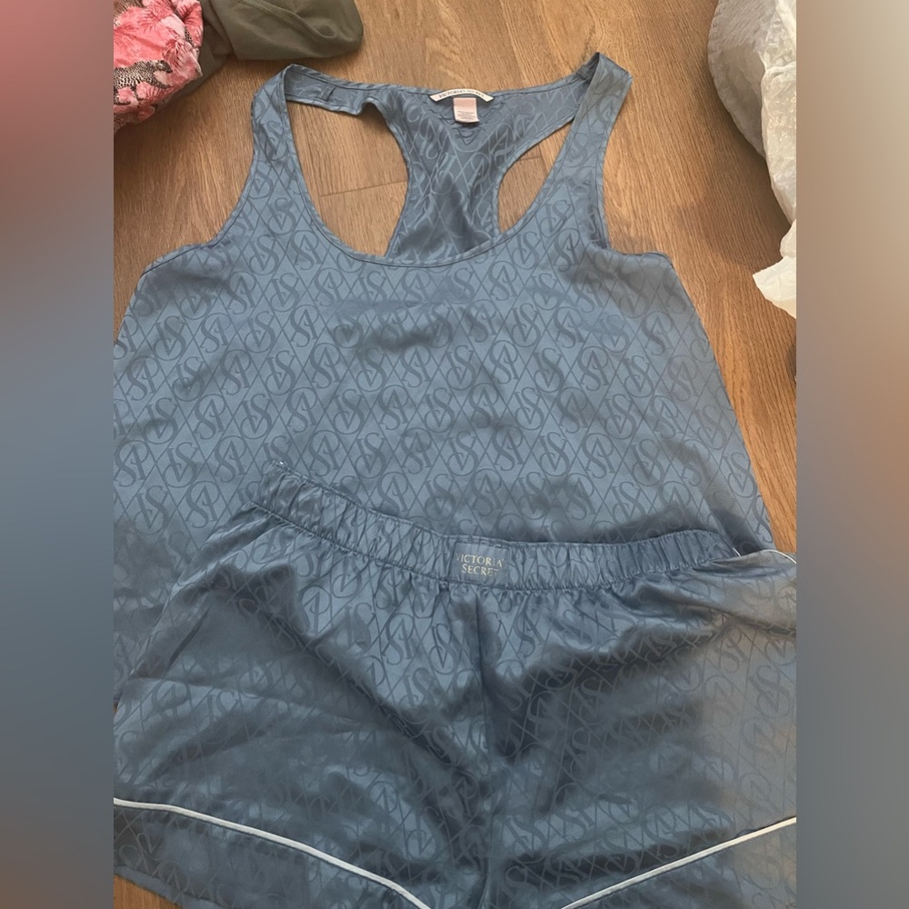 blue VS SET